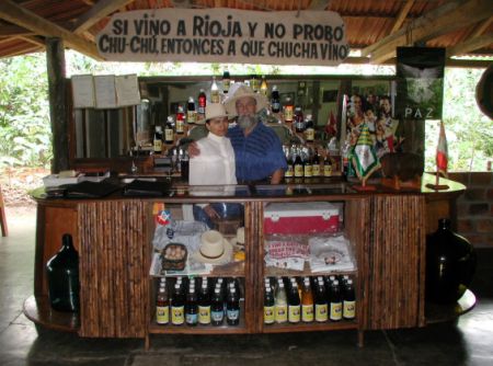 Bar de Chu Chuc Center, Rioja, San Mart�n, Per�